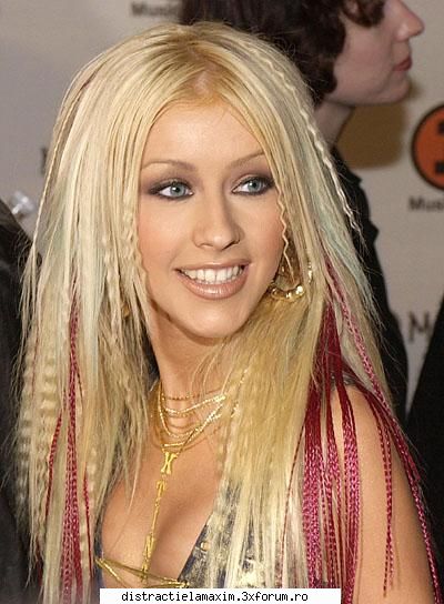 Christina Aguilera - patze moolt cum e aici e soopr tare - Stars